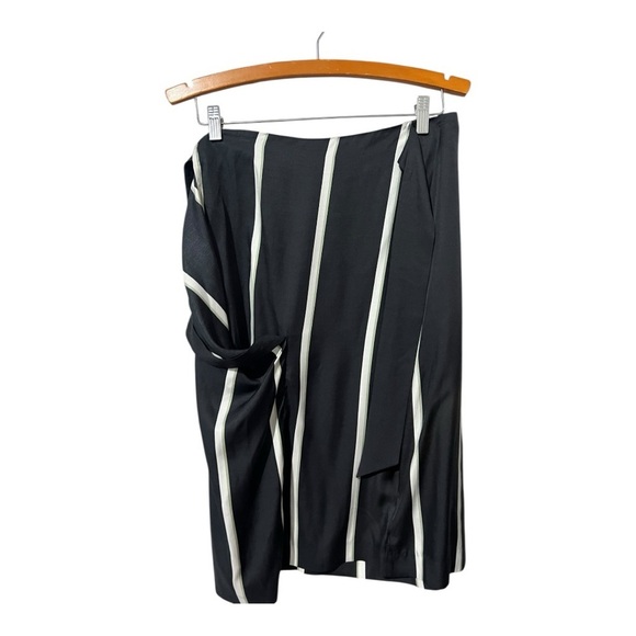 Equipment Raysa Silk Blend Wrap Skirt Size 6 - Picture 3 of 8